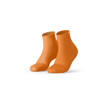 Afbeelding in Gallery-weergave laden, leuke sokken, effen, oranje, zijkant