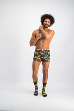 Afbeelding in Gallery-weergave laden, Golden Leaves Boxer + Sokken Giftbox